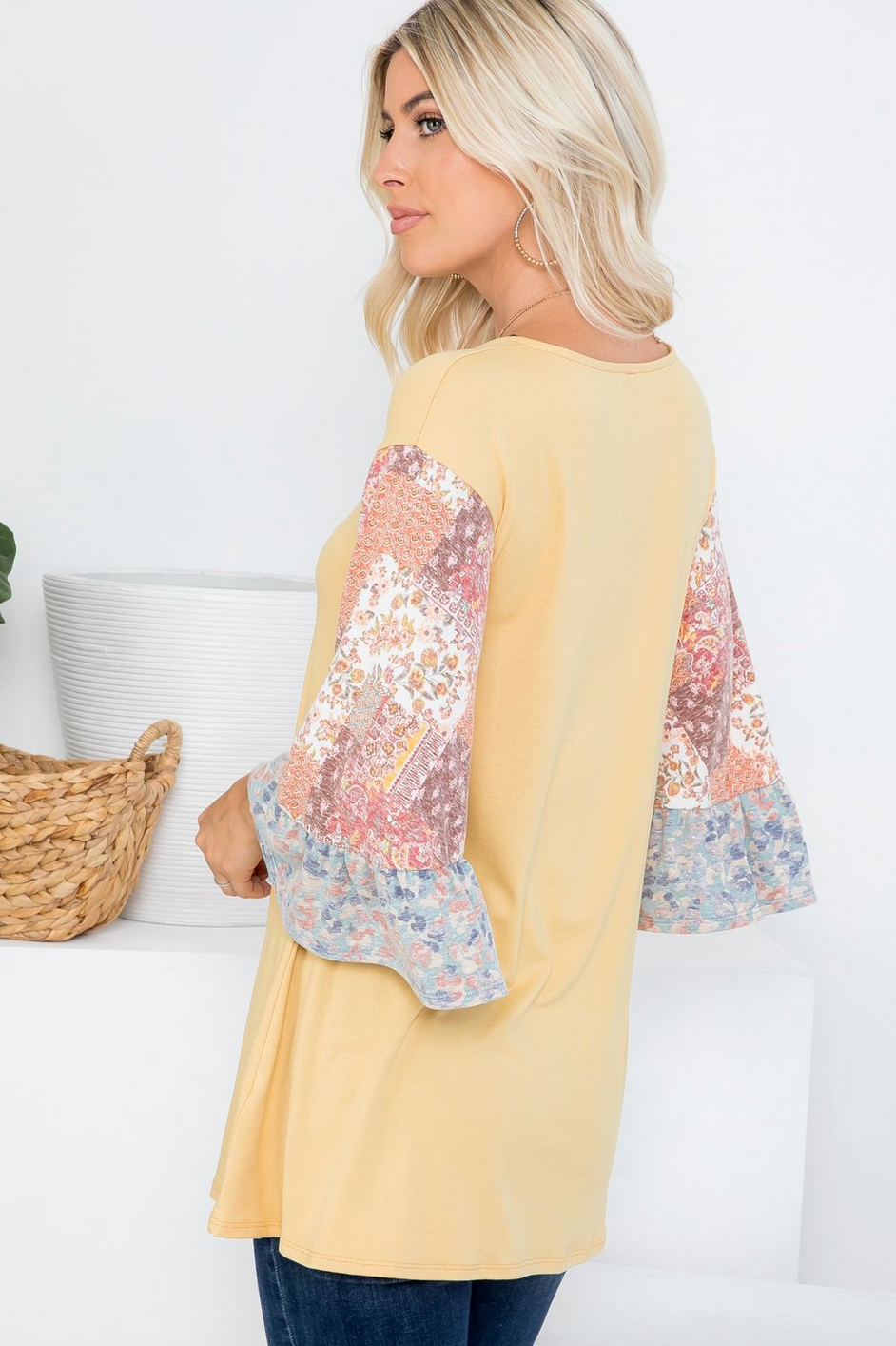 Color Block Ruffle Sleeve Raglan Short Sleeve Top