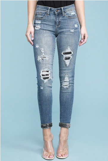 Judy Blue Peekaboo Patch Skinny Jean 8268