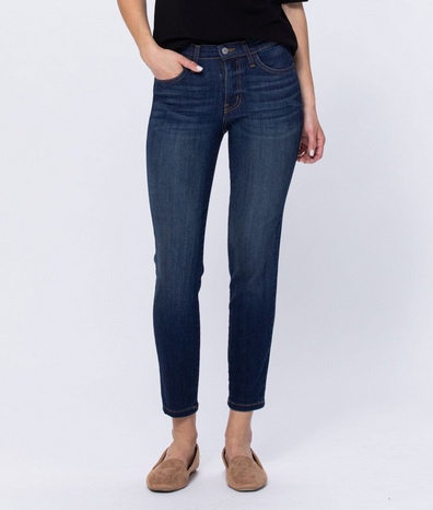 Judy Blue 83109 Mid Rise Sanded Relaxed Fit